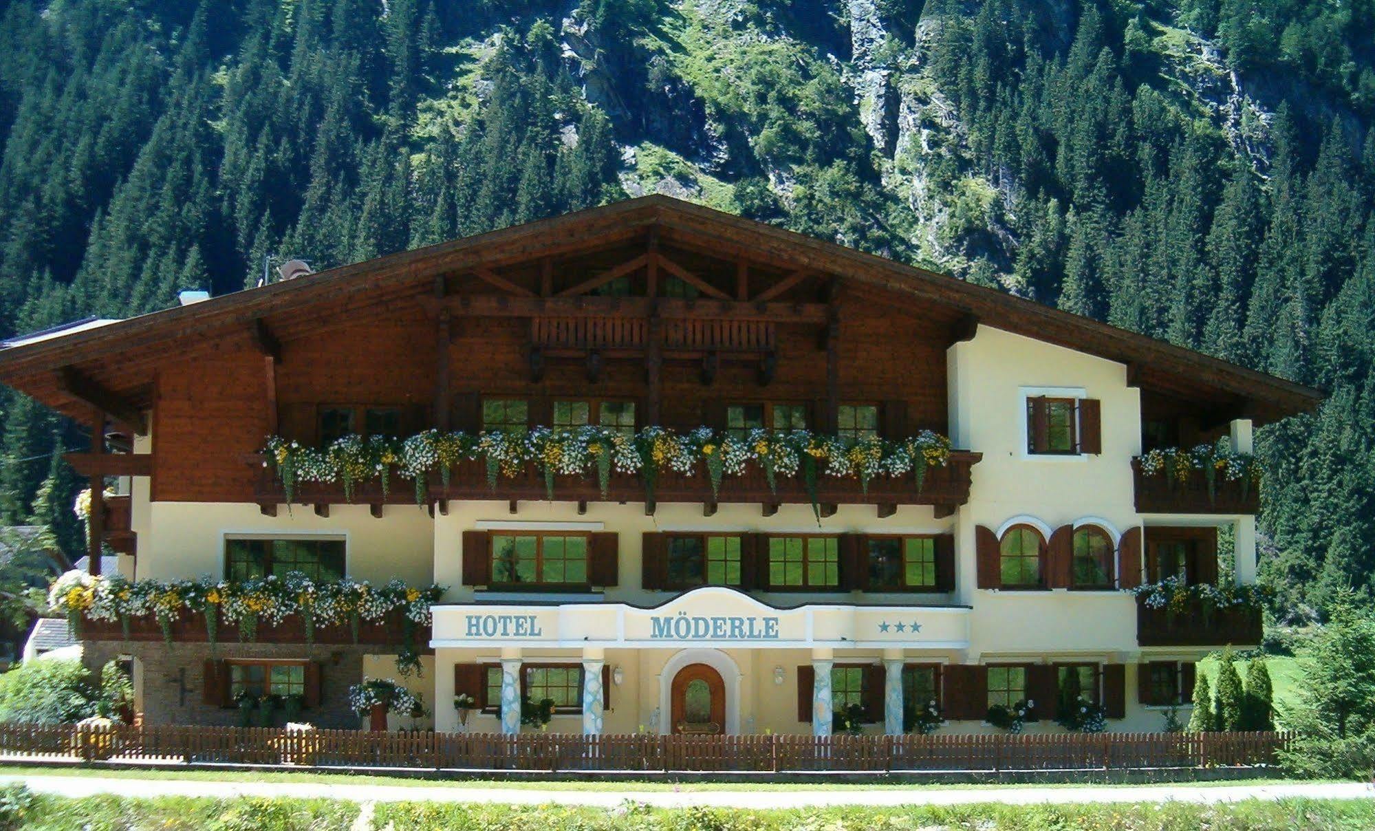 Hotel Moderle Sankt Leonhard im Pitztal Eksteriør billede